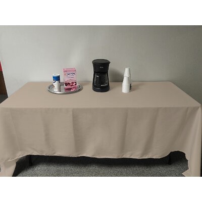 Intedge TCM64110-BE Tablecloth 
