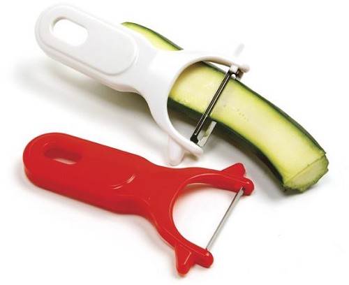 Norpro 932D - Plastic Vegetable Peeler, 4.5 x 2.5 in. 
